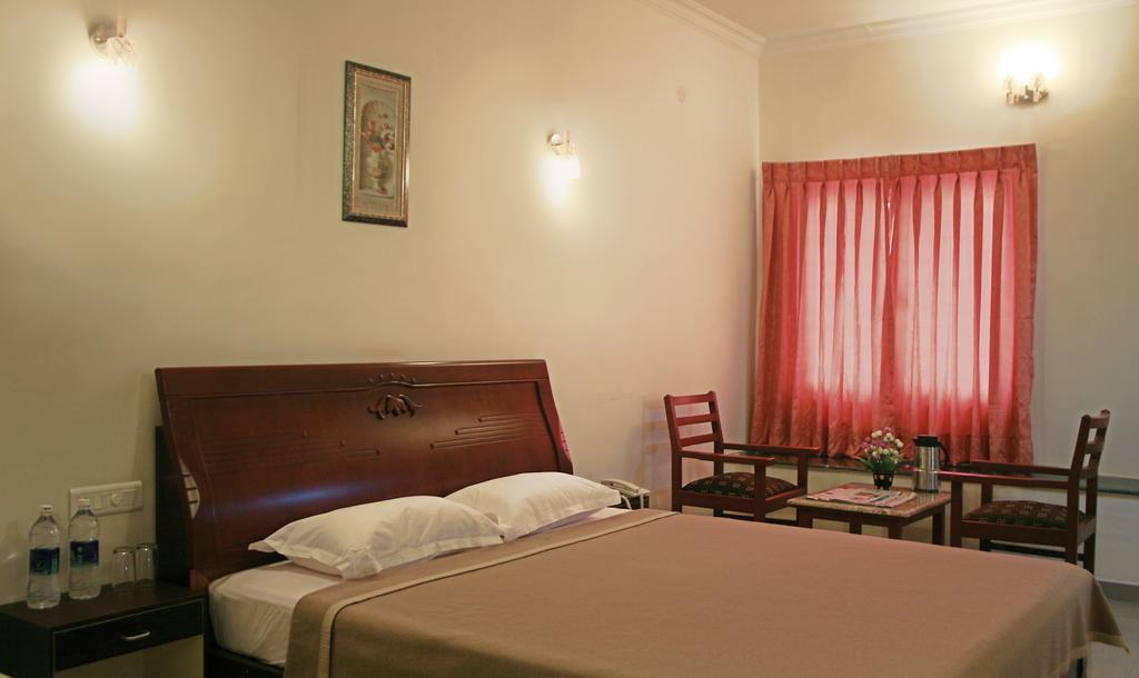 ילאגירי Kumararraja Palace חדר תמונה